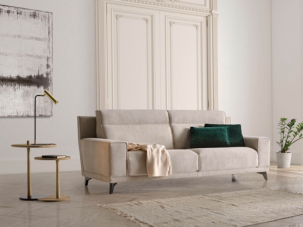 Igno: equilibrio entre formas planas y curvas. Dos mesas de distintas alturas en madera maciza para espacios con estilo.