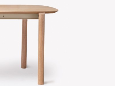 Mesa de comedor ovalada Juno: versatilidad de Ondarreta en varias medidas para proyectos de interiorismo