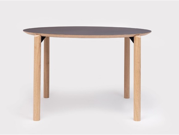Mesa redonda de comedor Ondarreta: diseño personalizado con sobre en laminado, fénix o roble en varias medidas