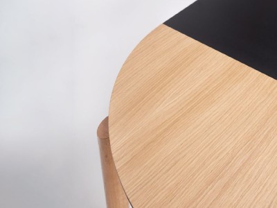 Mesa de comedor de madera extensible: modelo Juno de Ondarreta con extensión en laminado y diseño personalizado