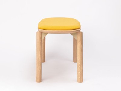 Muebles Ondarreta: banco Juno para cocina, calidad en roble y textiles personalizados