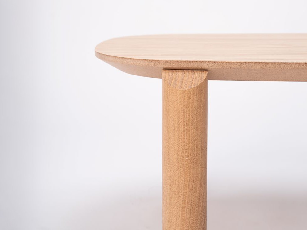 Mesa baja de Roble Juno