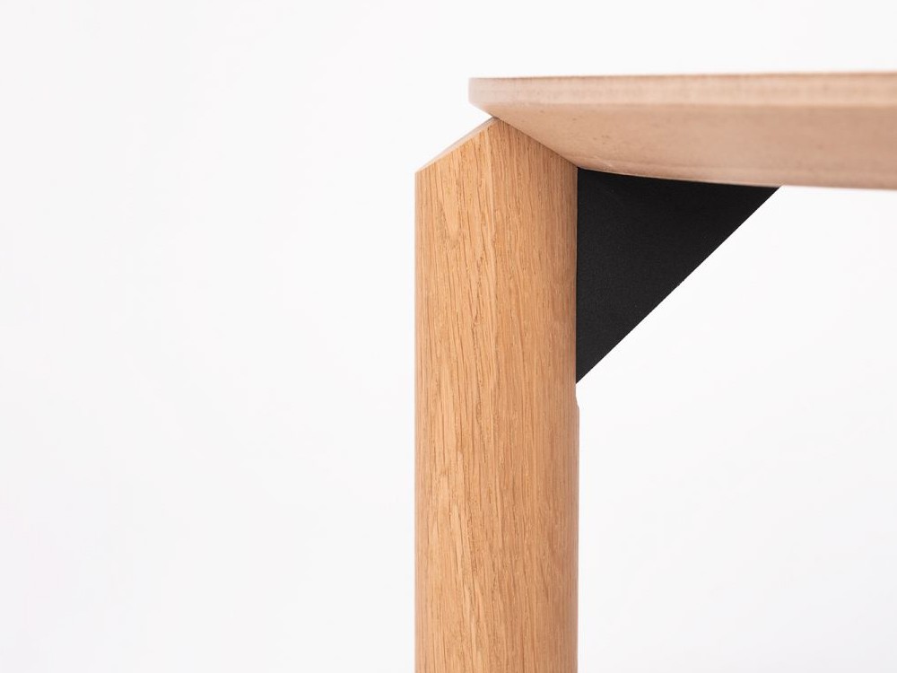 Mesa baja de Roble Juno