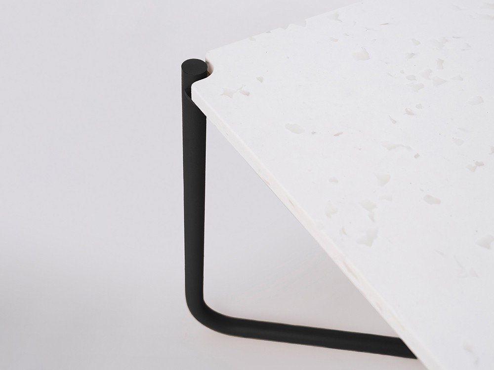 Mesa baja de centro o auxiliar Uda Pet Blanco de Ondarreta - 6