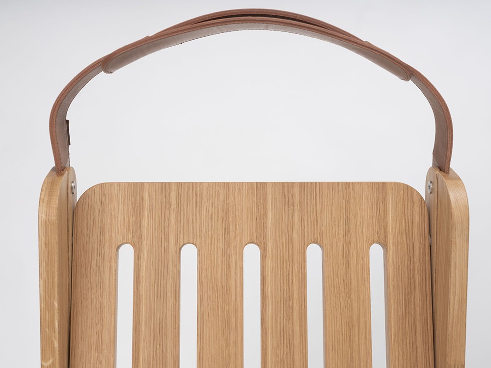 Silla plegable de madera de roble y cuero Ika de Ondarreta - 4