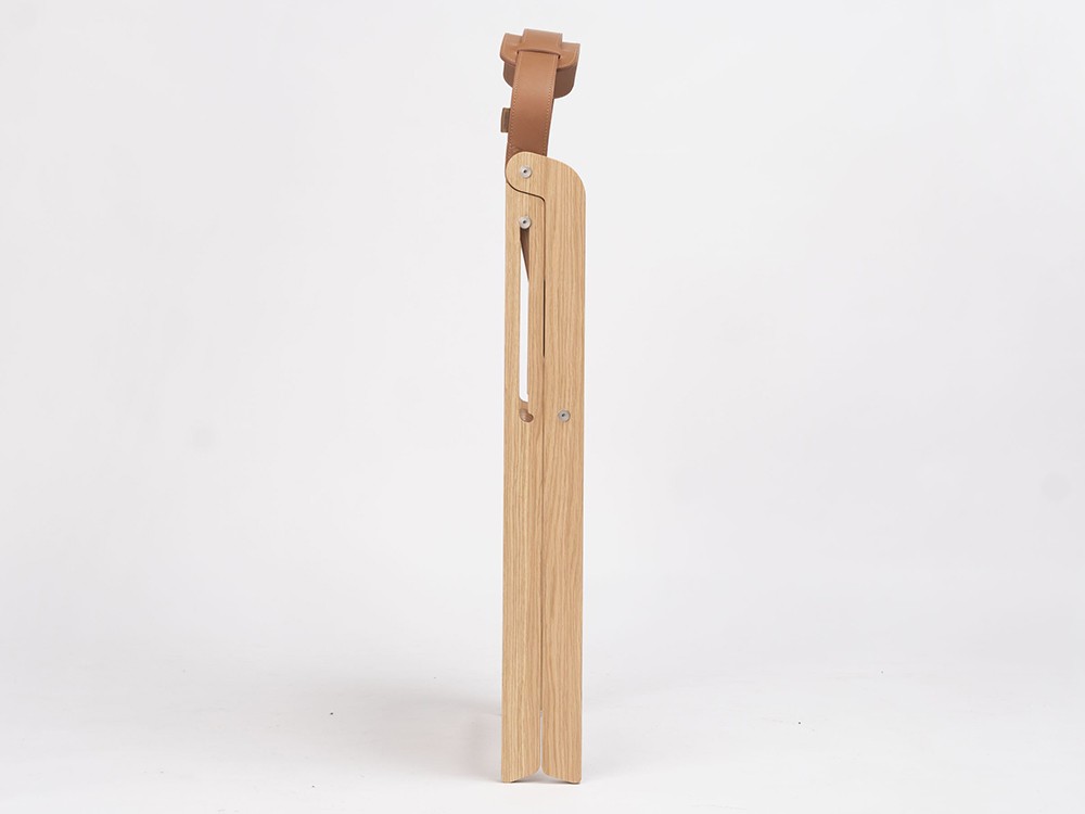 Silla plegable de madera de roble y cuero Ika de Ondarreta - 5