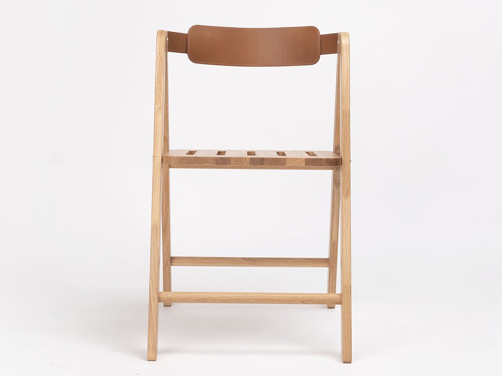 Silla plegable de madera de roble y cuero Ika de Ondarreta - 6