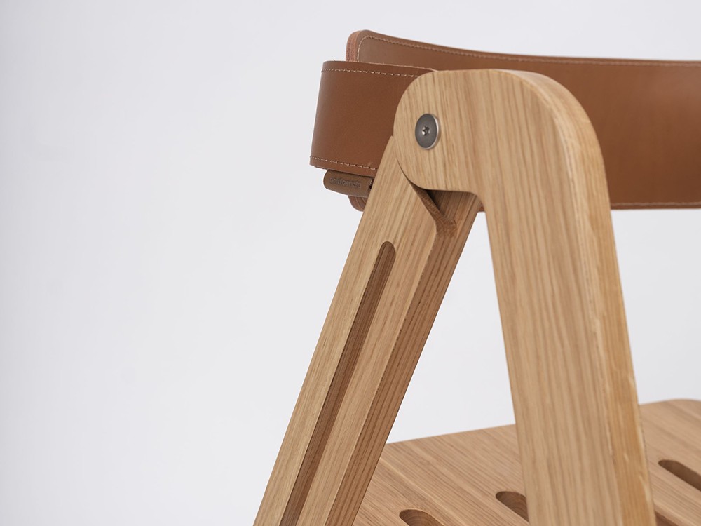 Silla plegable de madera de roble y cuero Ika de Ondarreta - 12