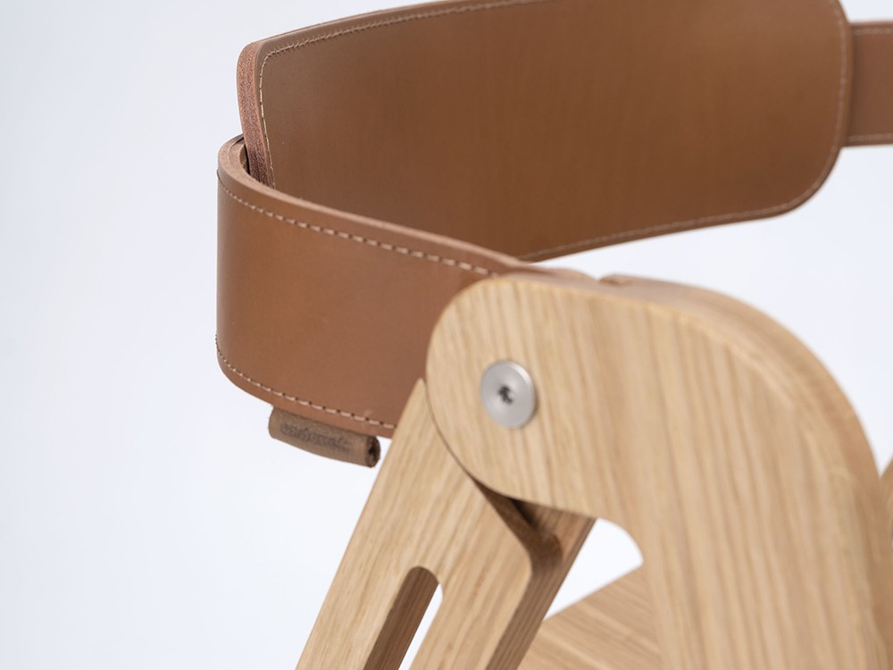 Silla plegable de madera de roble y cuero Ika de Ondarreta - 14