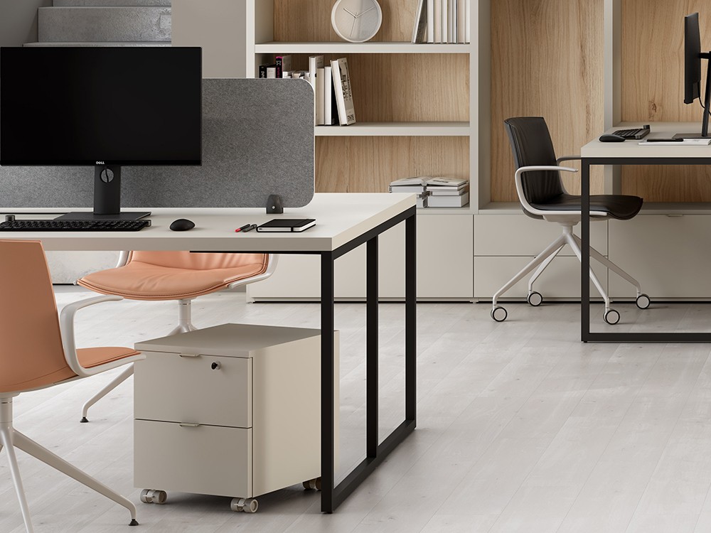 Proyecto de oficina a medida con cuatro puestos ADD 31 de Antaix - 3