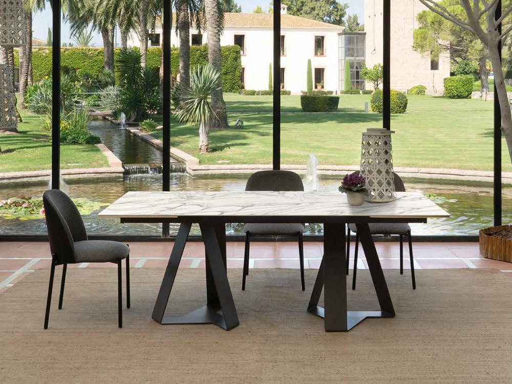 Silla tapizada Shell con patas de metal de Pure Designs - 4