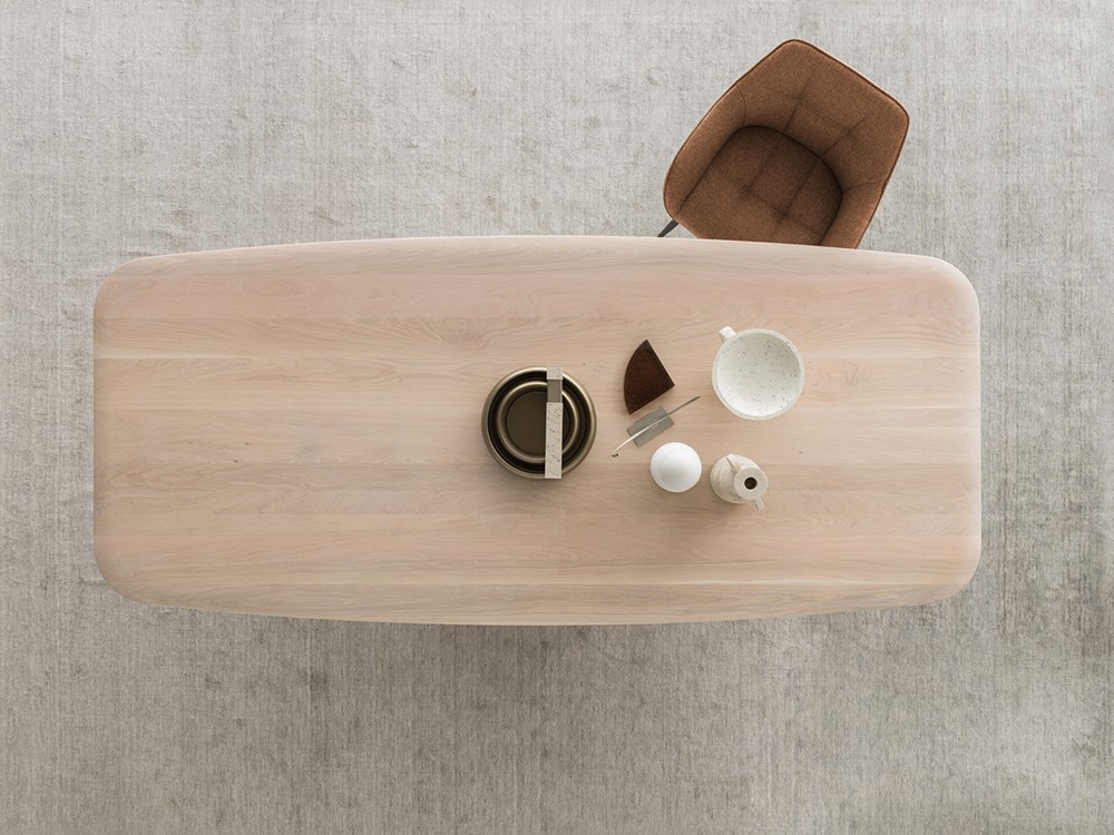 Mesa de roble Copenhagen Star Crossover de Devina Nais - 2