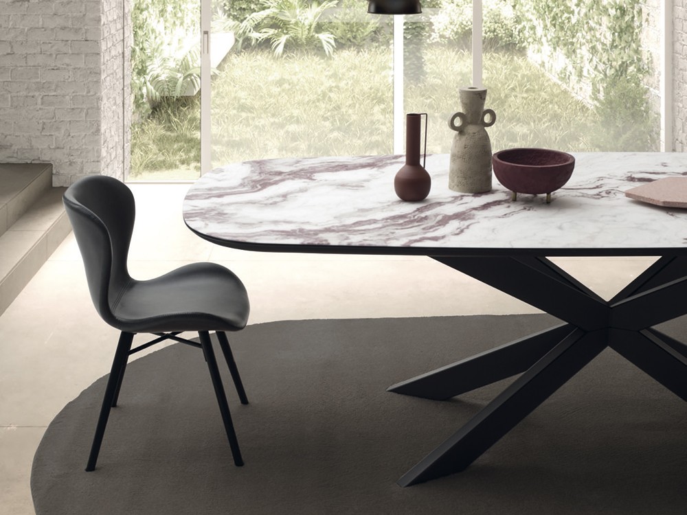 Mesa ovalada Cosmopolitan Glass Star Crossover de Devina Nais - 3