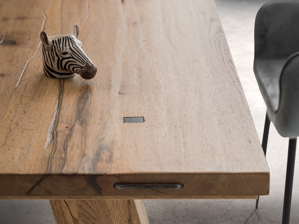 Mesa de roble matérico Castle Crossover Devina Nais - 4