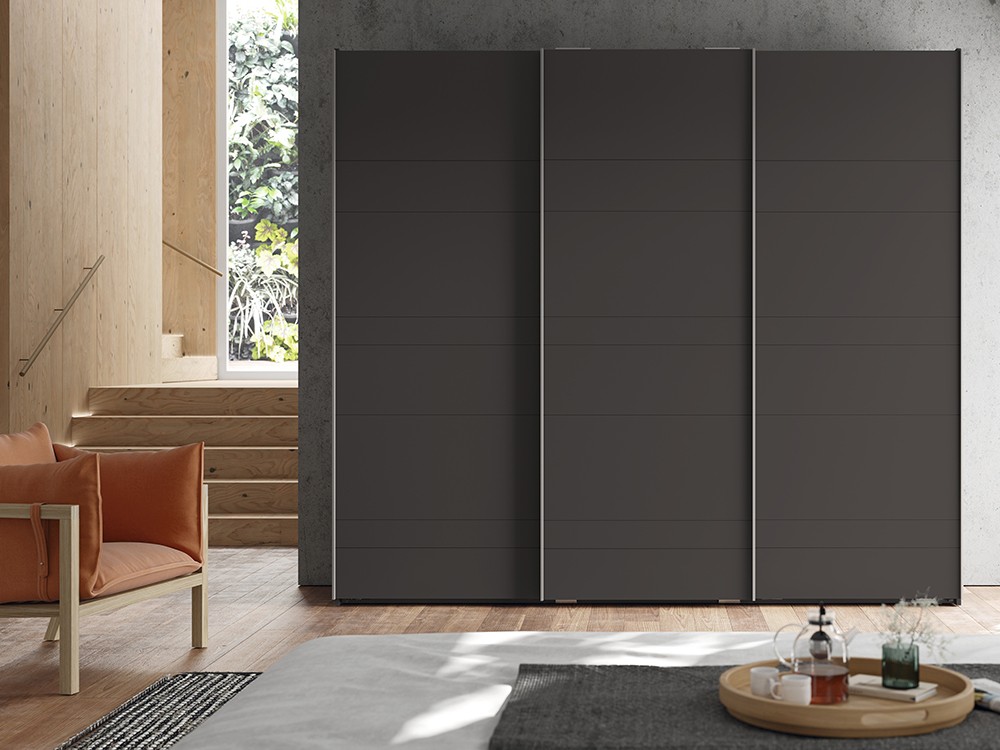 Armario tres puertas correderas solapadas Kalm 03 de Mobenia - 9