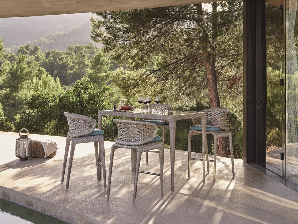 Taburete alto Journey con cojín tapizado de Skyline - 1