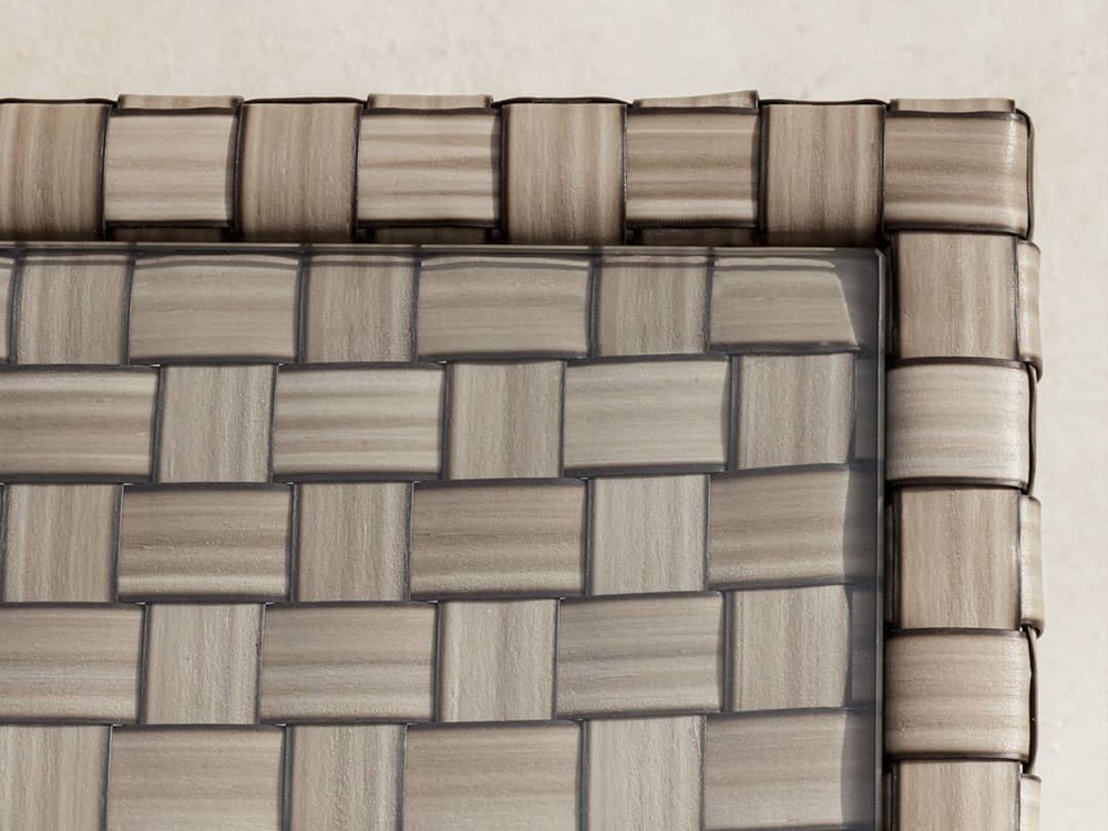 Mesa de centro de aluminio blanco y fibra sintética trenzada con cristal Brafta de Skyline - 11