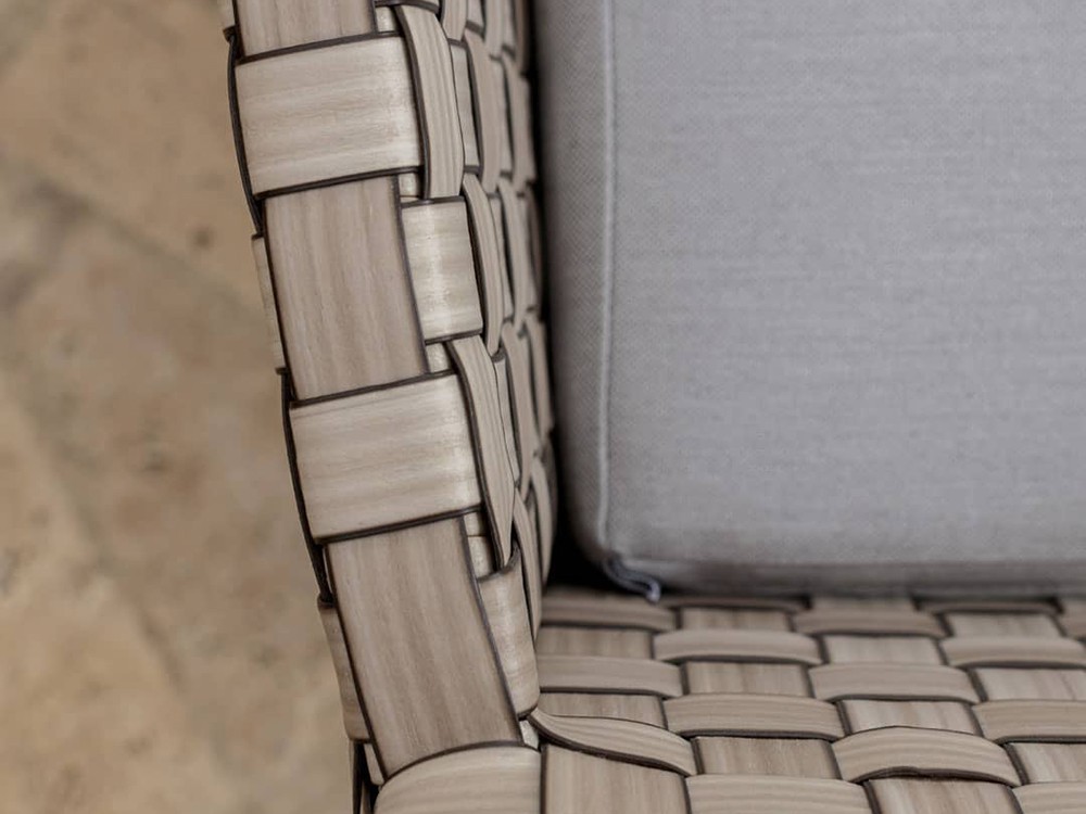 Sillón de comedor de aluminio blanco y fibra sintética trenzada con cojín tapizado Brafta de Skyline - 4