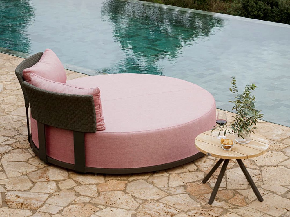 Daybed de aluminio y tiras de cuerda trenzada con cojines tapizados Ona de Skyline - 3