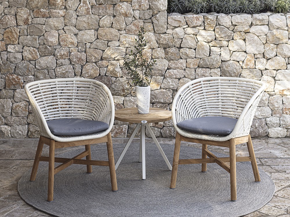 Mesa auxiliar redonda o cuadrada de teca y aluminio Alaska de Skyline Design - 4