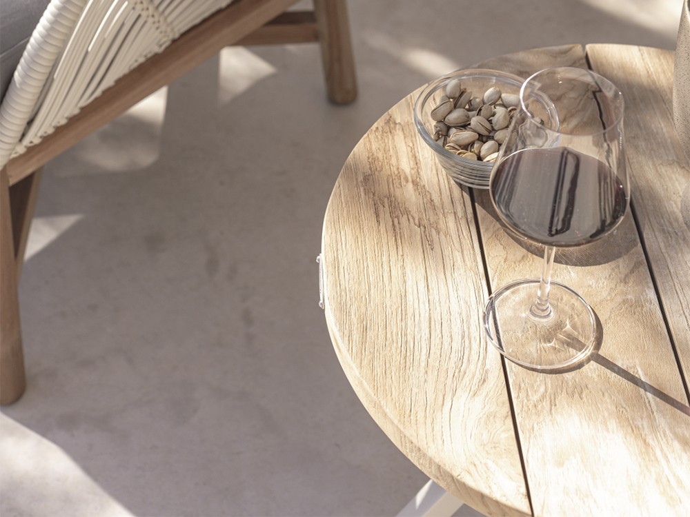 Mesa auxiliar redonda o cuadrada de teca y aluminio Alaska de Skyline Design - 5