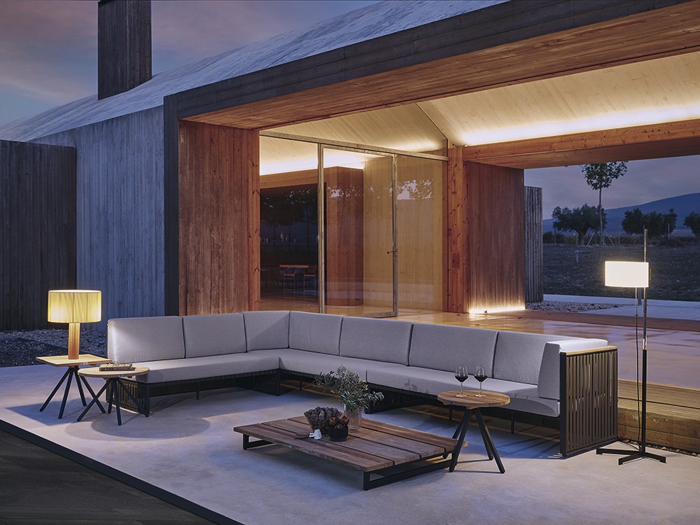 Mesa auxiliar redonda o cuadrada de teca y aluminio Alaska de Skyline Design - 9