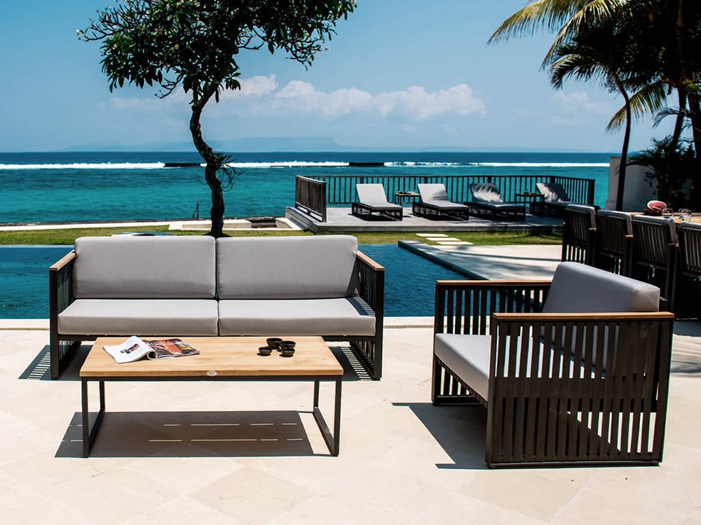 Sillón de aluminio con tiras de cuerda trenzada y detalles de madera de teca Horizon de Skyline - 8