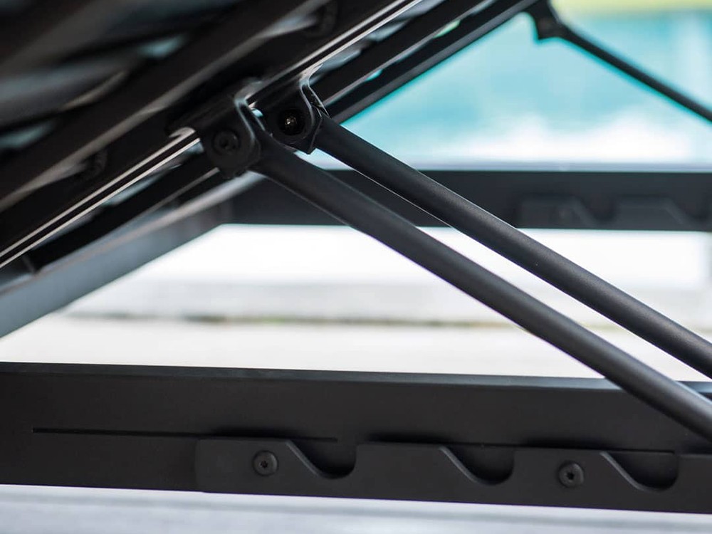 Tumbona de aluminio y cinta Horizon de Skyline Design - 10