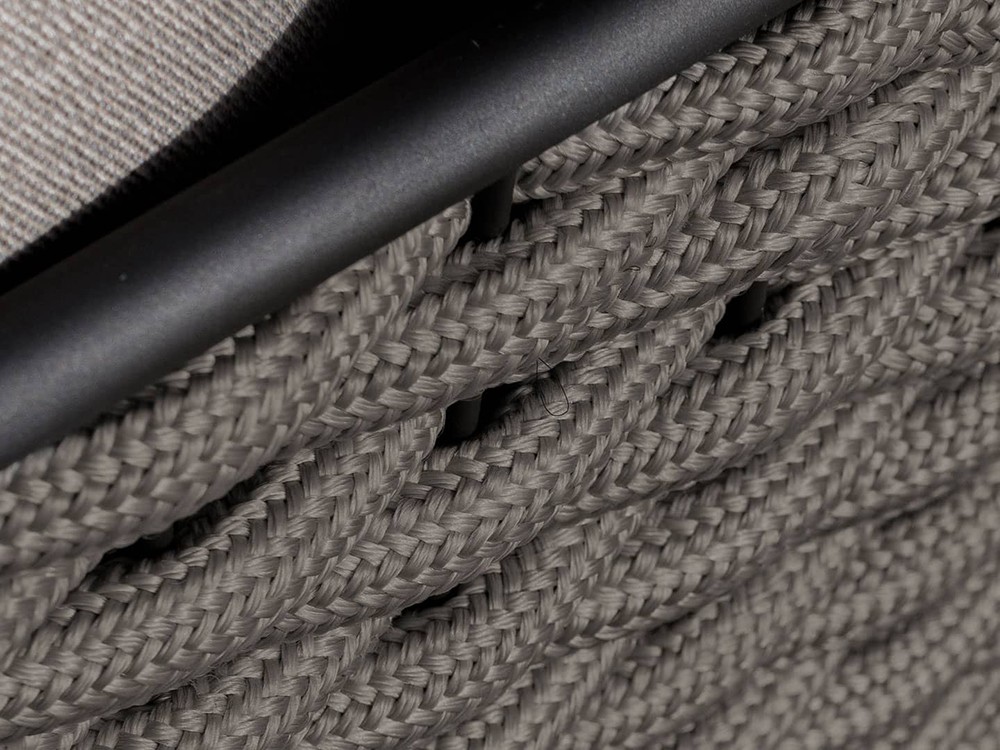 Otomán de aluminio y cuerda trenzada Serpent de Skyline Design - 7