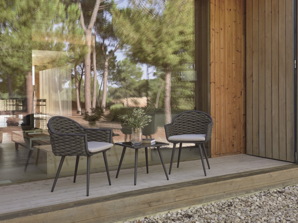 Mesa auxiliar con estructura de aluminio y sobre de cristal fumé Serpent de Skyline Design - 3