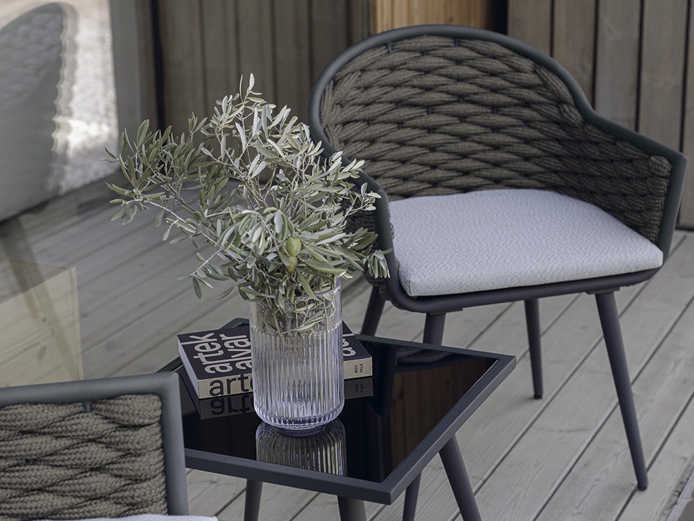 Silla con brazos Serpent Skyline Design