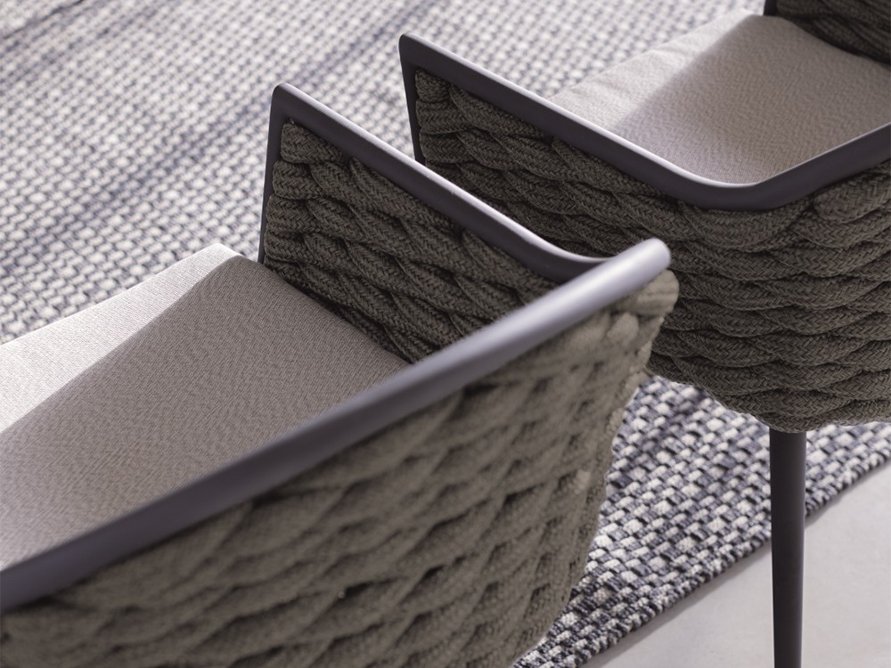 Silla con brazos Serpent Skyline Design