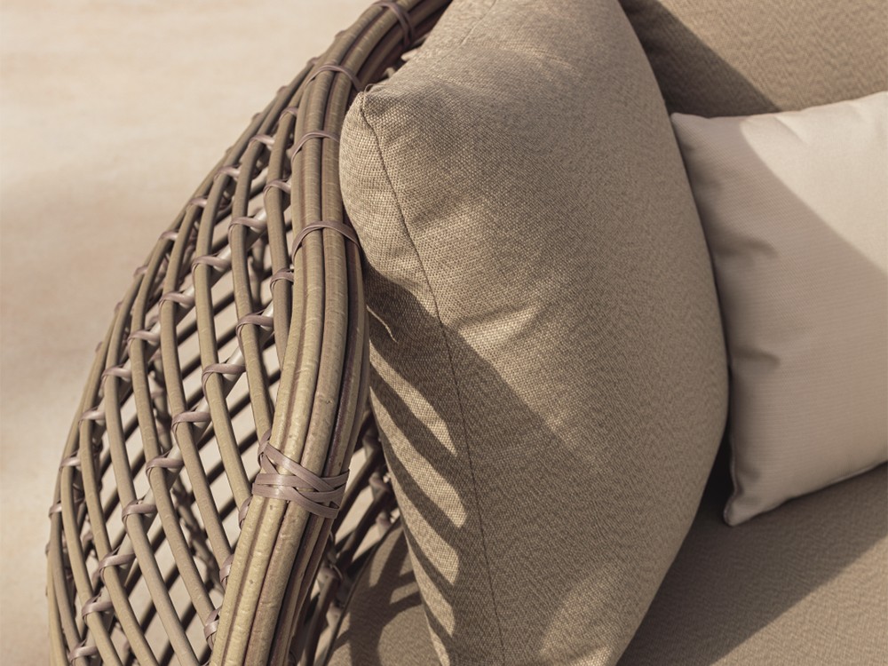 Cama de jardín de fibra sintética trenzada Ruby de Skyline Design - 4