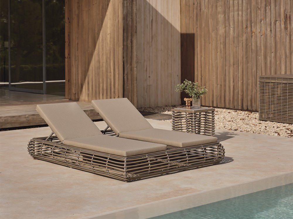 Tumbona doble reclinable de fibra sintética trenzada Ruby Skyline Design - 1