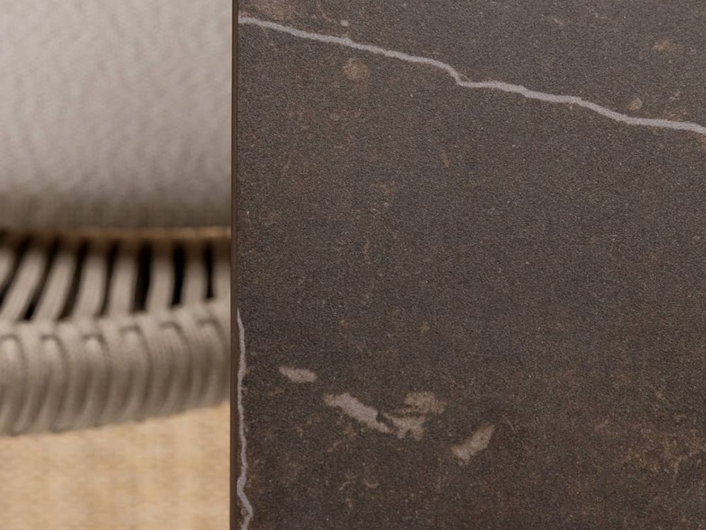 Mesa Rodona de aluminio y dekton de Skyline Design - 4