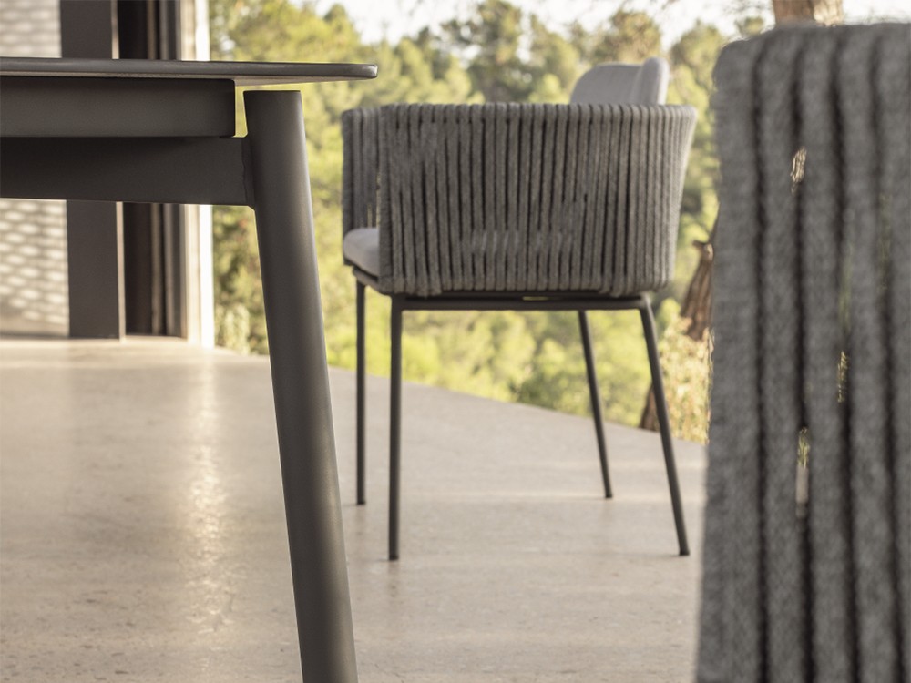 Silla de comedor Boston de aluminio y cuerda trenzada Skyline Design - 5