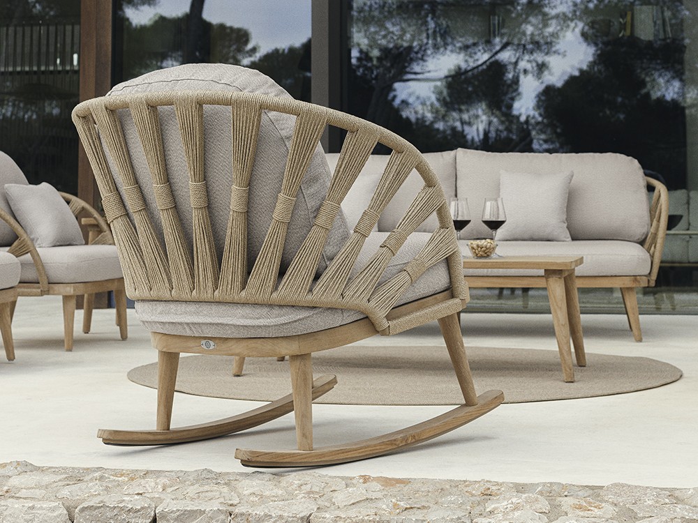 Mecedora Krabi de madera de teca y cuerda trenzada Skyline Design - 1