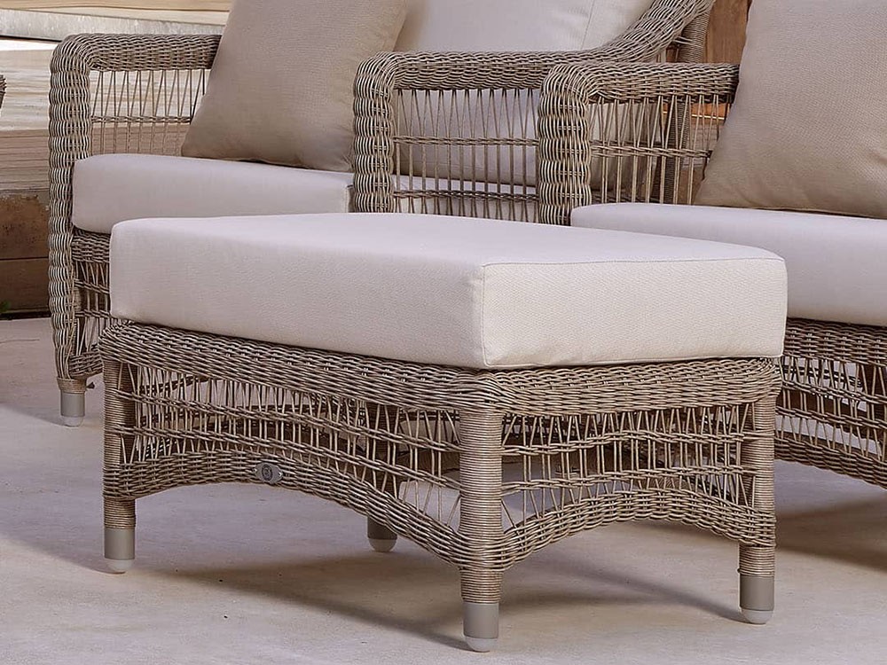 Puf de fibra sintética trenzada Arena de Skyline Design - 1