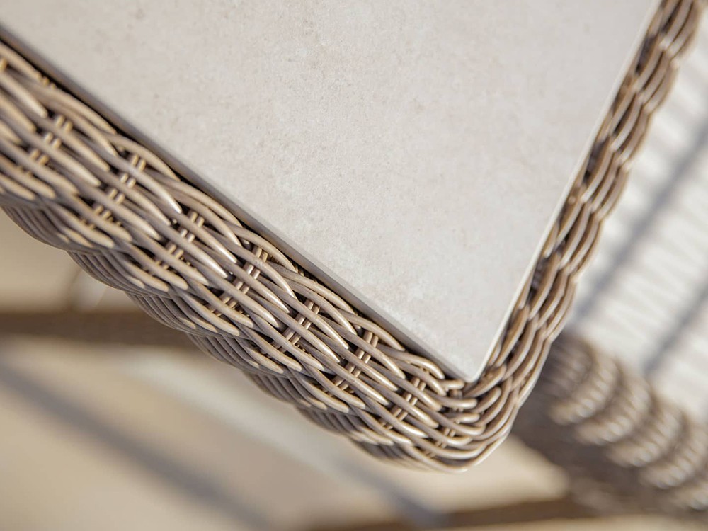 Mesa alta de fibra sintética trenzada y dekton Arena Skyline Design - 9