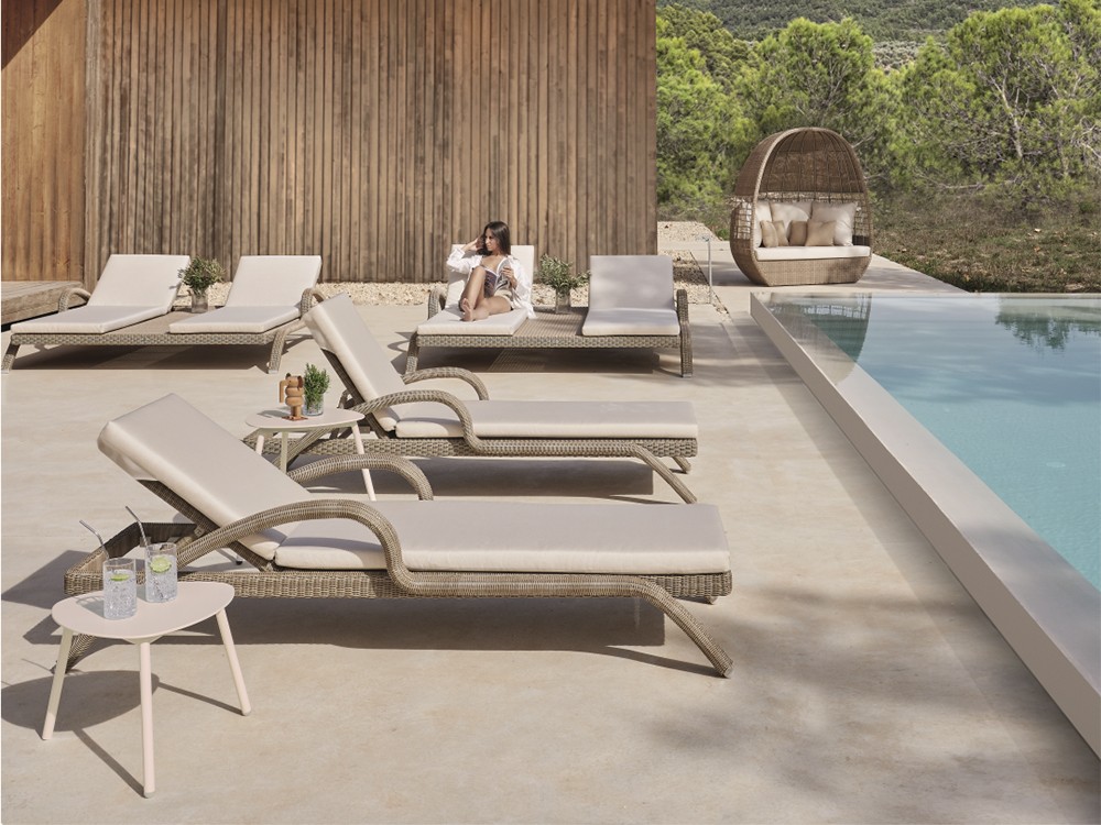 Tumbona de fibra sintética trenzada Arena Skyline Design - 6