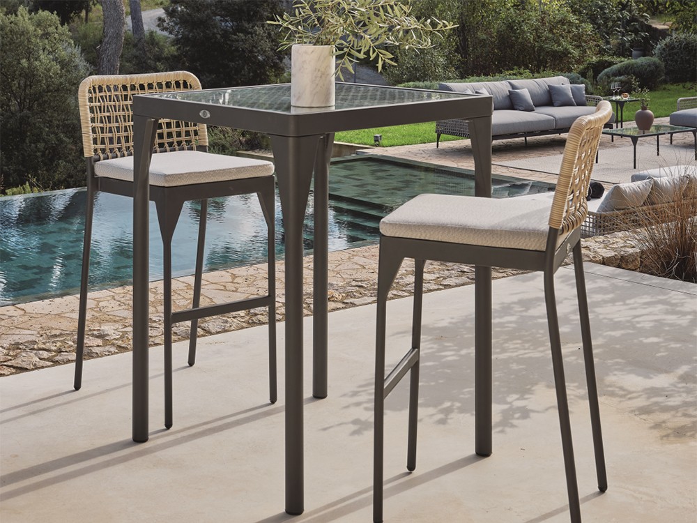 Taburete apilable de aluminio y fibra sintética trenzada Ribs Skyline Design - 1