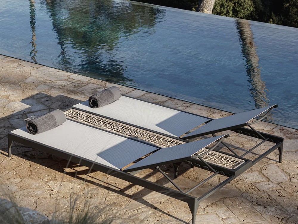 Tumbona doble de aluminio y fibra sintética trenzada con textilena Ribs Skyline Design - 1