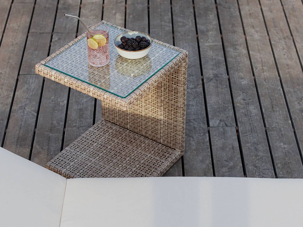 Mesa C auxiliar de fibra sintética trenzada Paloma Skyline Design - 1