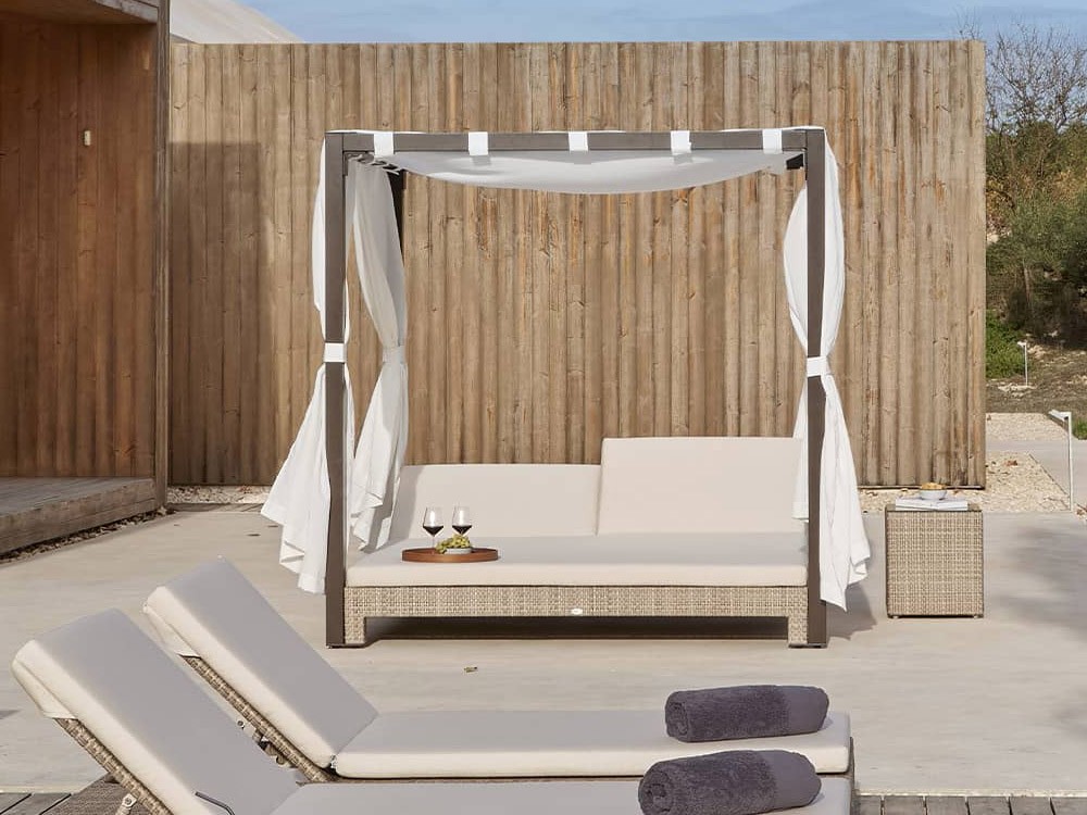 Daybed de fibra sintética trenzada y aluminio Paloma Skyline Design - 3