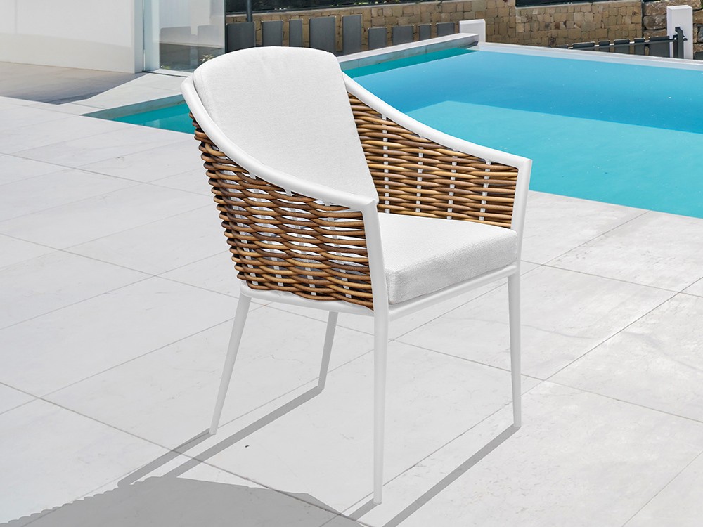 Silla de aluminio y fibra sintética trenzada Coral Majestic Garden - 1