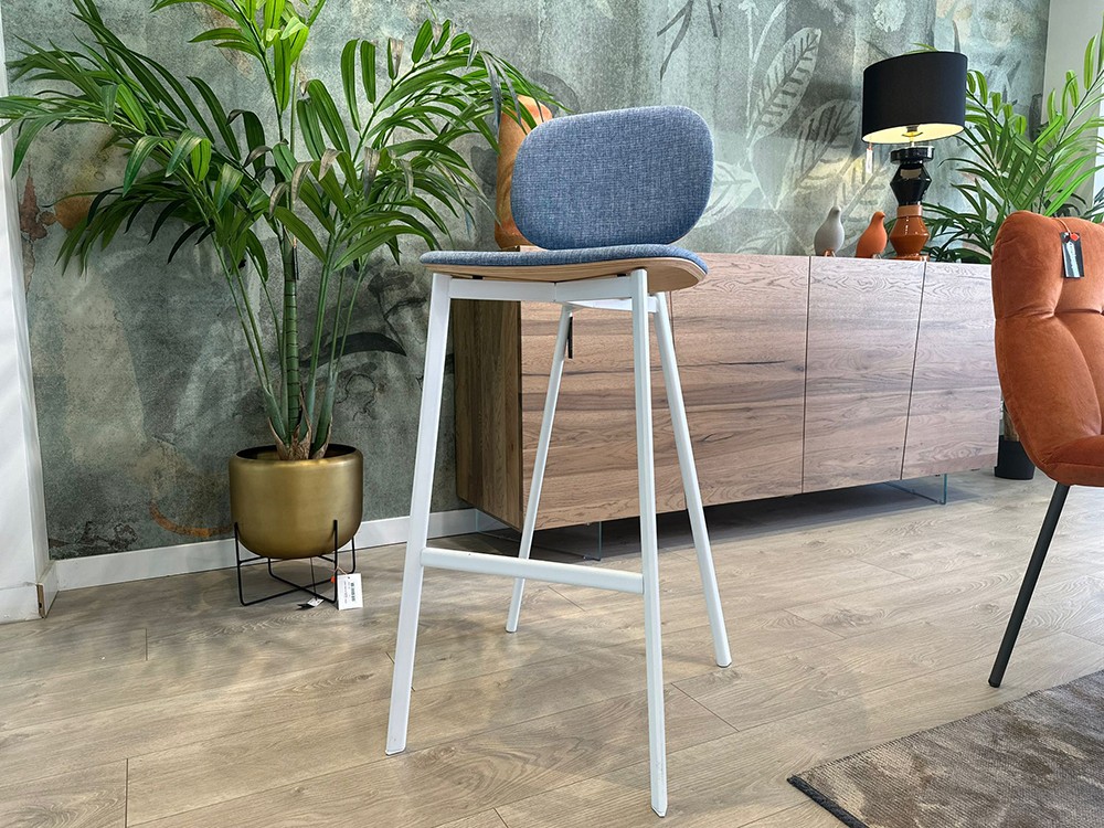 Taburete Tatá tapizado | OUTLET | Mobel 6000 | Seismil Studio - 1