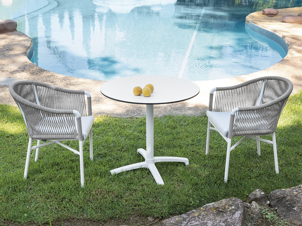 Silla apilable para comedor exterior Lazio de aluminio y cuerda trenzada de Arkimueble - 2