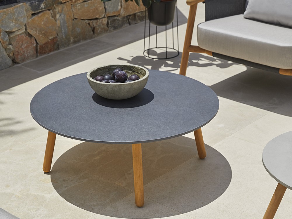 Mesa de centro para salón exterior de madera de teca y hpl o porcelánico Round de Point - 10