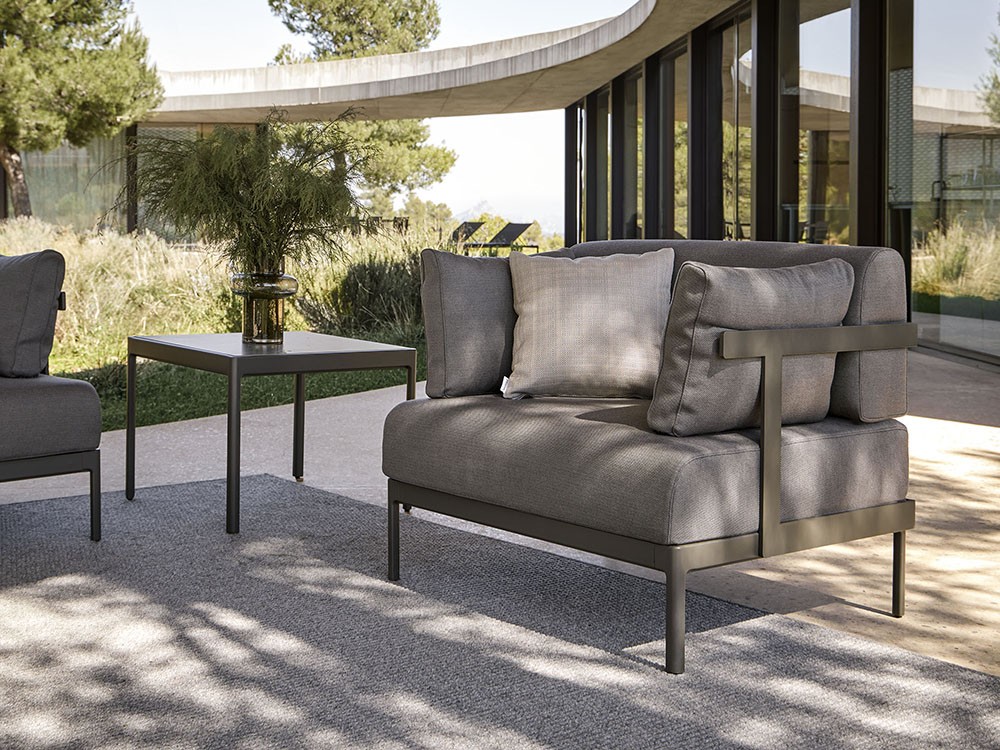 Mesa auxiliar para salón exterior de aluminio con sobre en aluminio, hpl o porcelánico Legacy de Point - 6