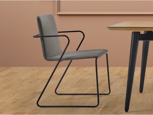 Silla de comedor Zeta tapizada con patas de tubo de metal de Doos - 1